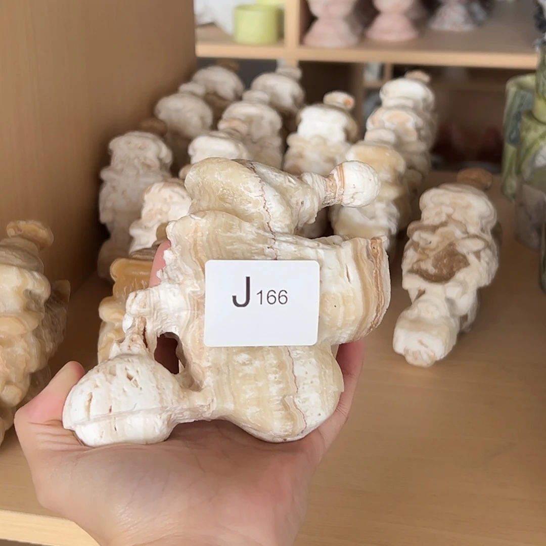 石材J166云中玉拉风圣诞老人