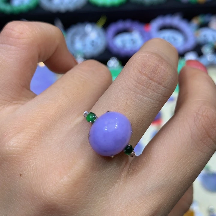 翡翠18K金镶嵌颈饰翡翠14圈