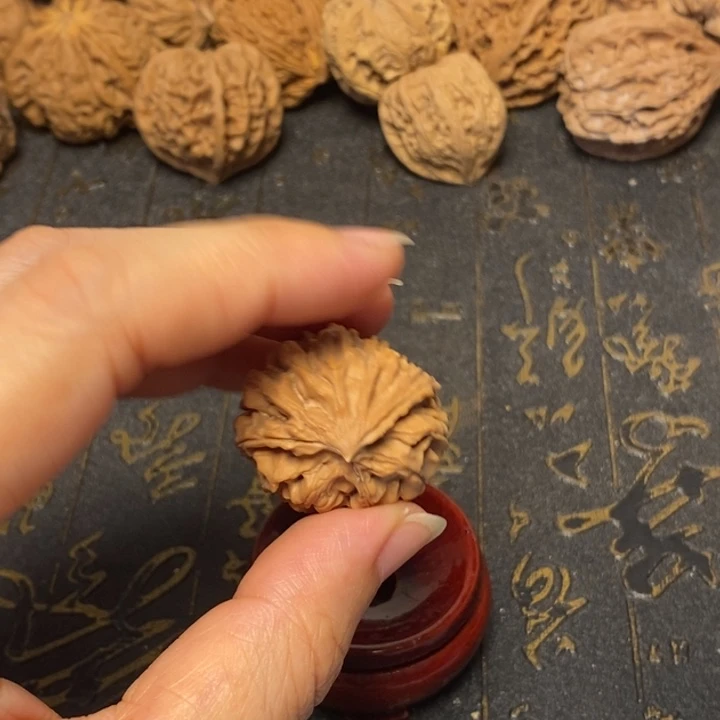 巍***敌文玩核桃吊坠文玩核桃异形单只