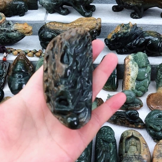 岫岩河磨玉（透闪石质玉）未镶嵌把件