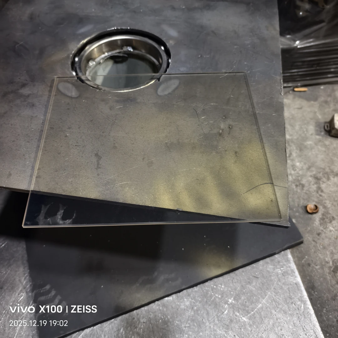 耐高温玻璃长25宽21X4毫米