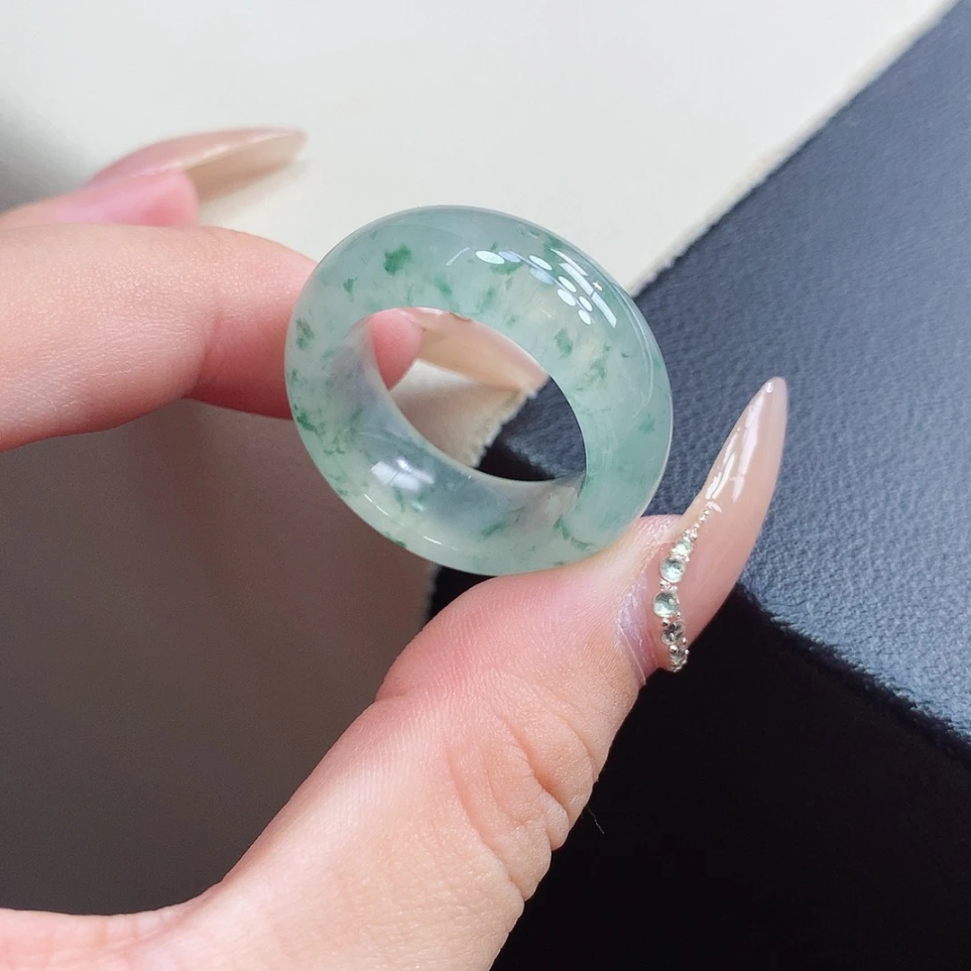 翡翠戒指未镶嵌18-19号