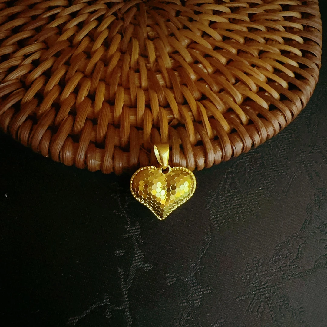 足金999龙鳞纹爱心吊坠时尚