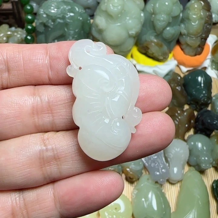 和田玉未镶嵌挂件