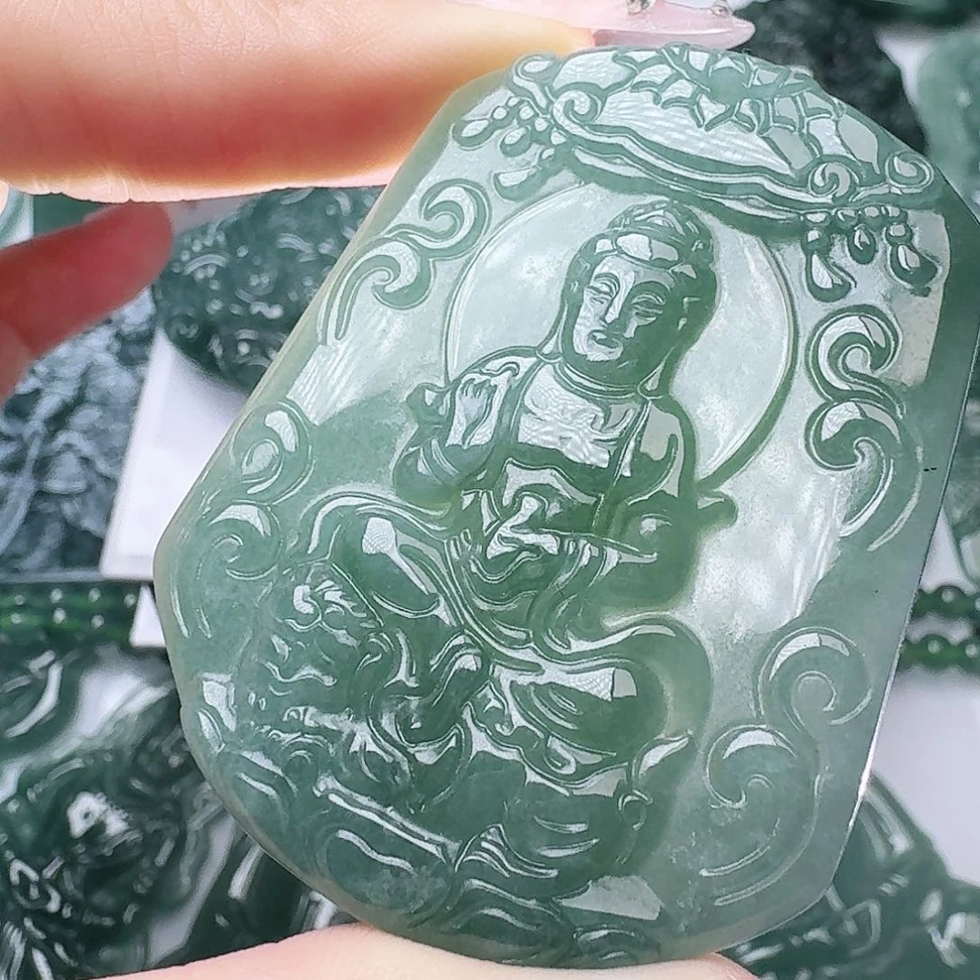 翡翠未镶嵌颈饰111