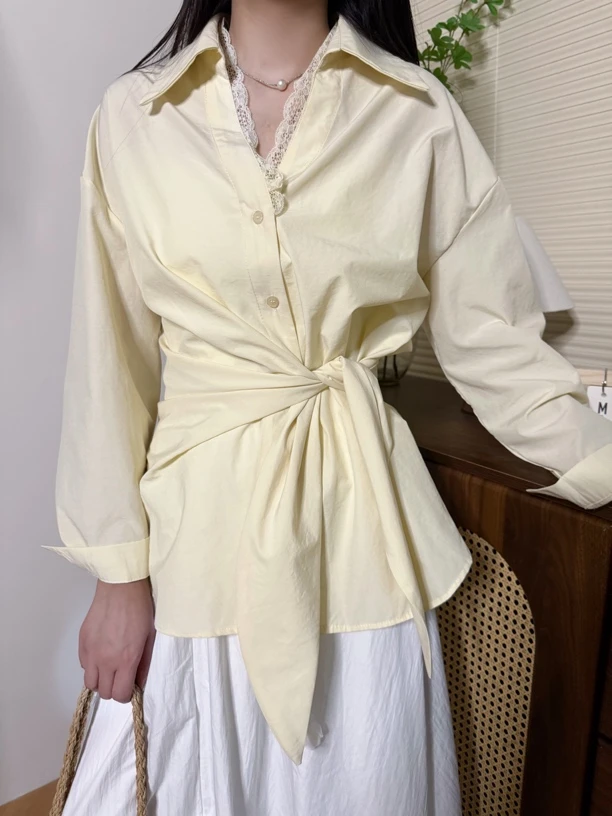 YXX v领蕾丝收腰绑带衬衫