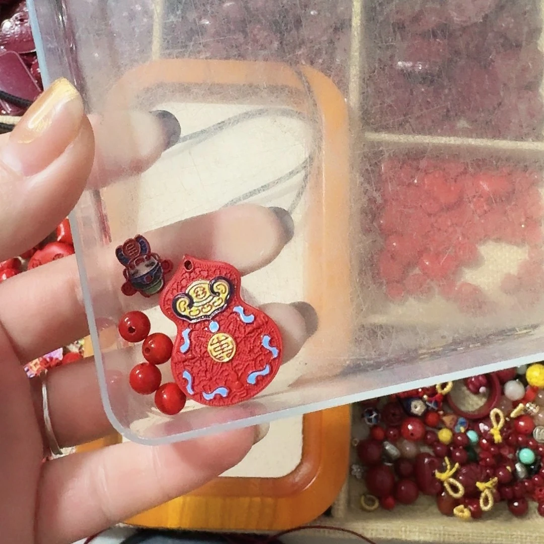 天然辰砂高含量彩绘葫芦吊坠项链