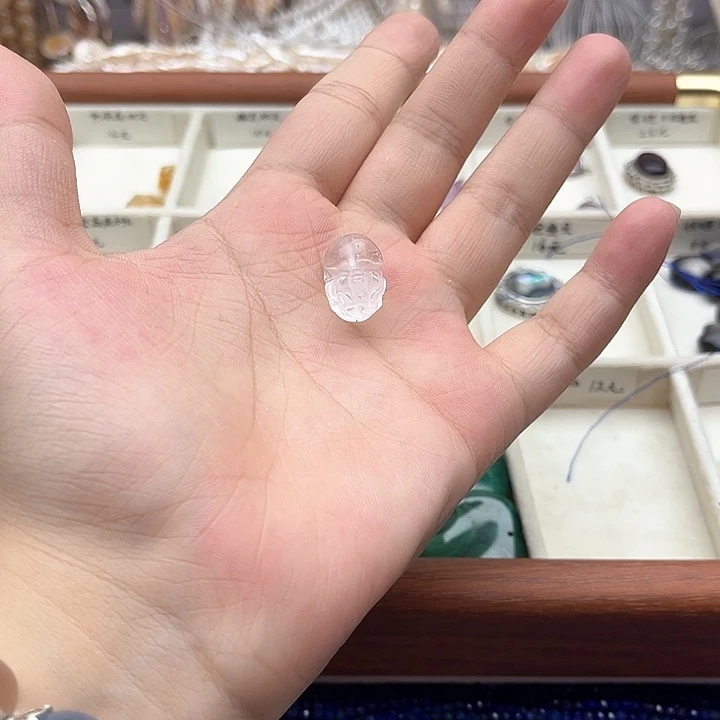 未镶嵌玛瑙/玉髓珠宝半成品一个白水晶貔貅随机发