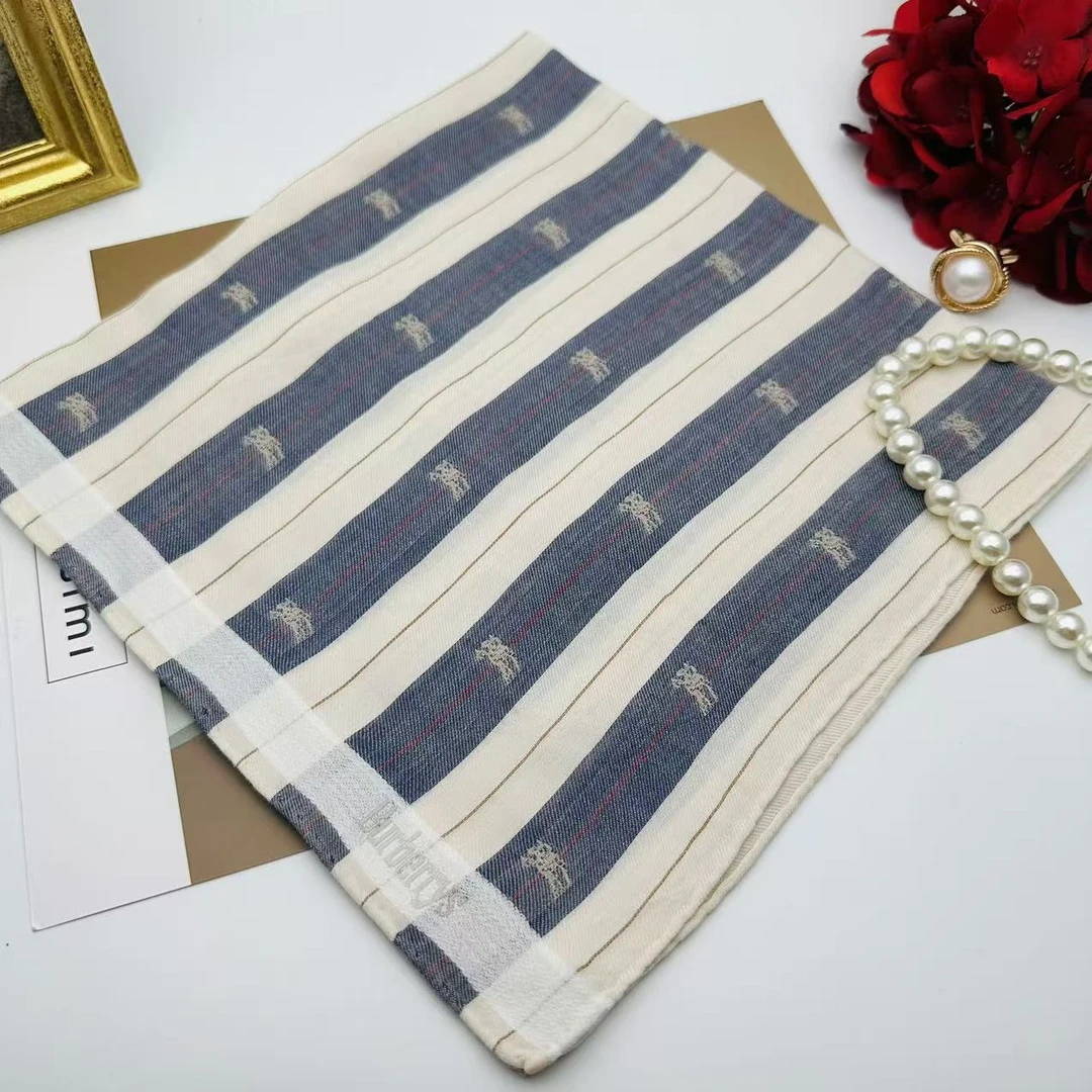99新 BURBERRY/博柏利 海囤 巴宝莉 丝巾/yy03753
