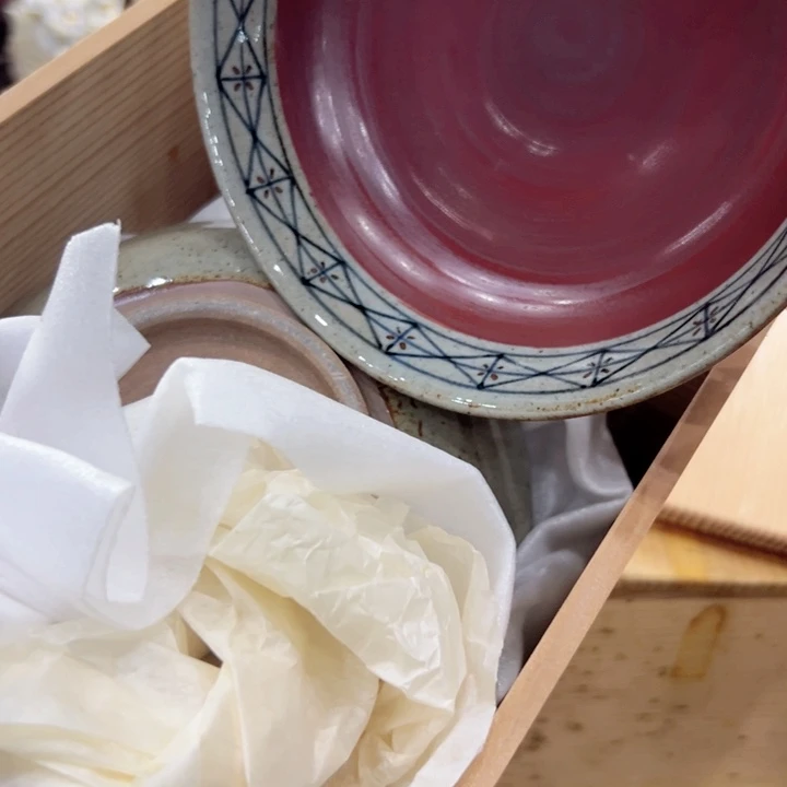 瓷片陶瓷制品的生产和销售等方面
