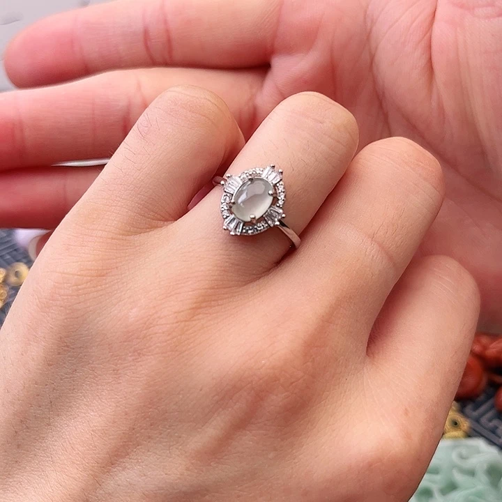 未镶嵌戒指翡翠戒指