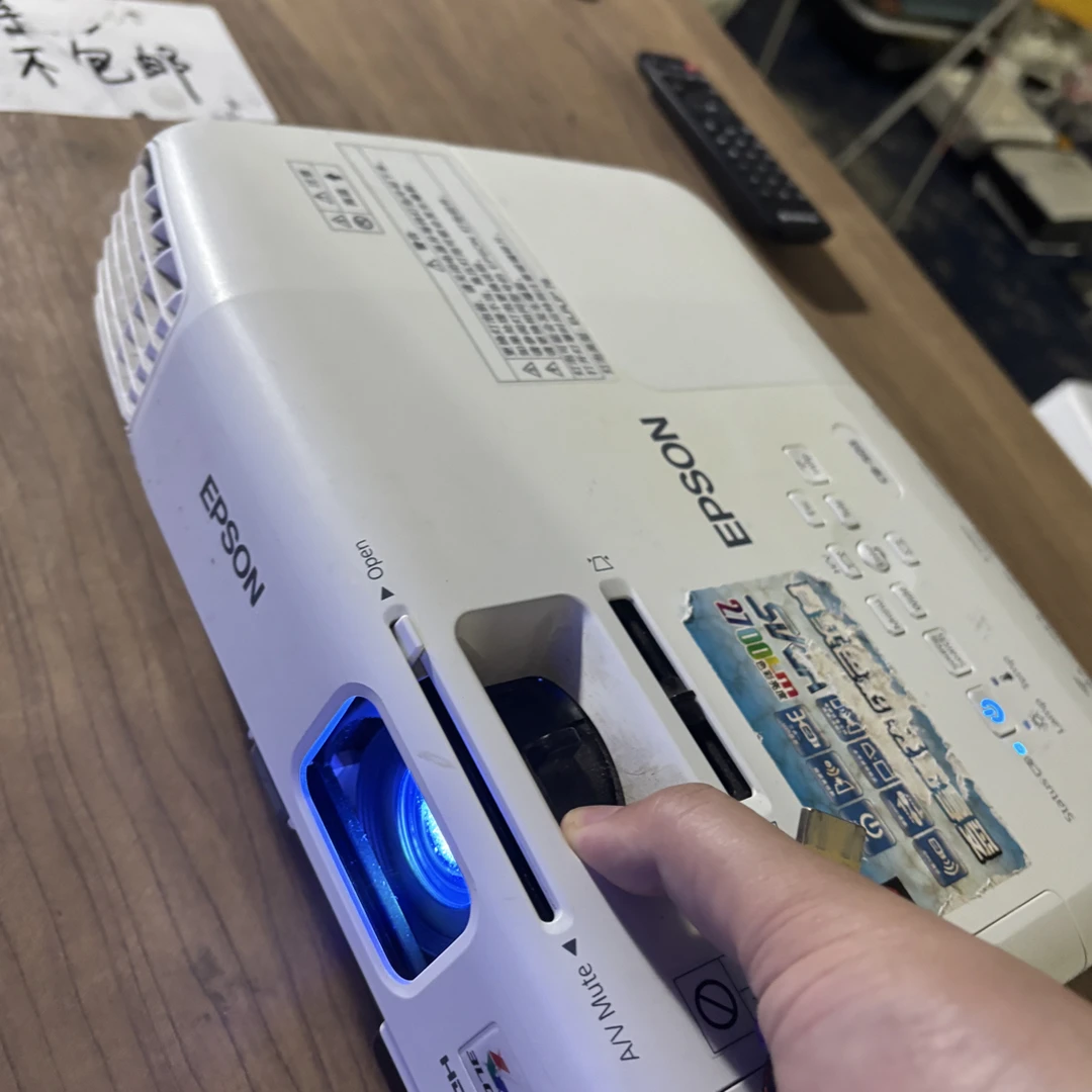 二手 爱普生投影仪 运费自理