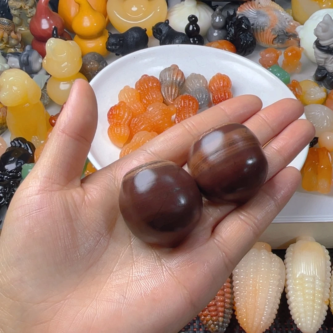 X***5石英质玉（金丝玉）未镶嵌颈饰