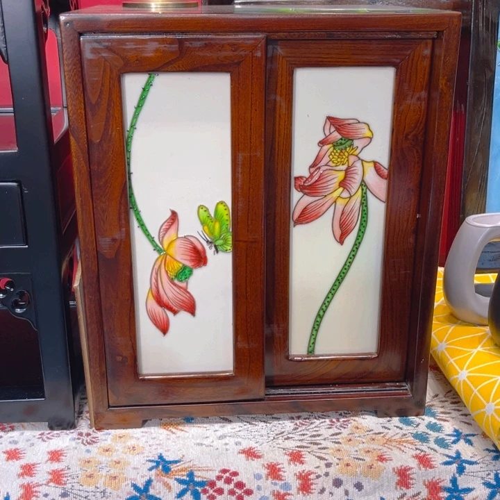 *****盖子款瓷板画艺术作品