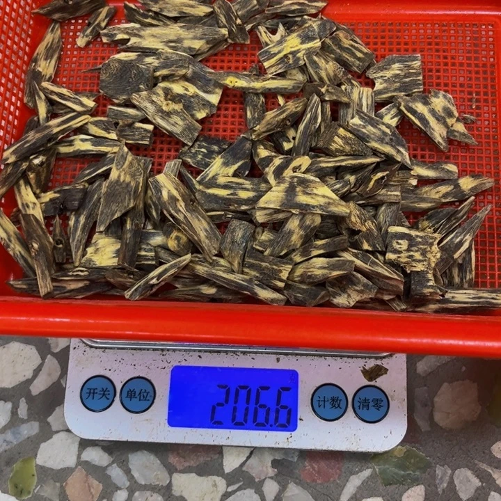 平***福沉香沉香碎屑陆河胚料206 克