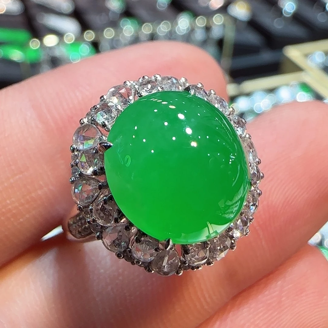 翡翠戒指18K金镶嵌戒指