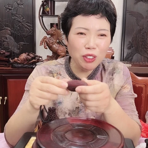 诸***祥檀香紫檀（小叶紫檀）