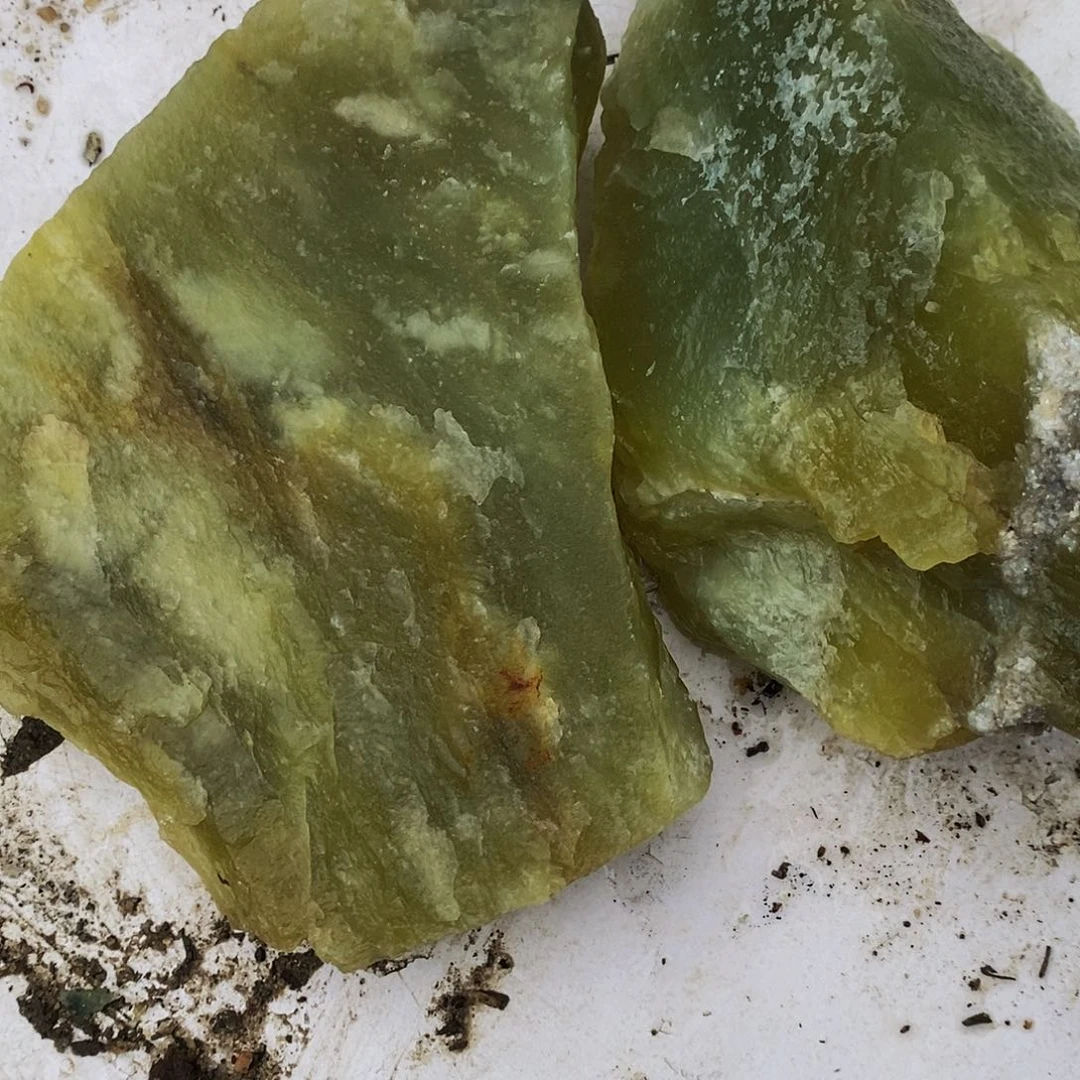 未镶嵌岫玉珠宝奇石