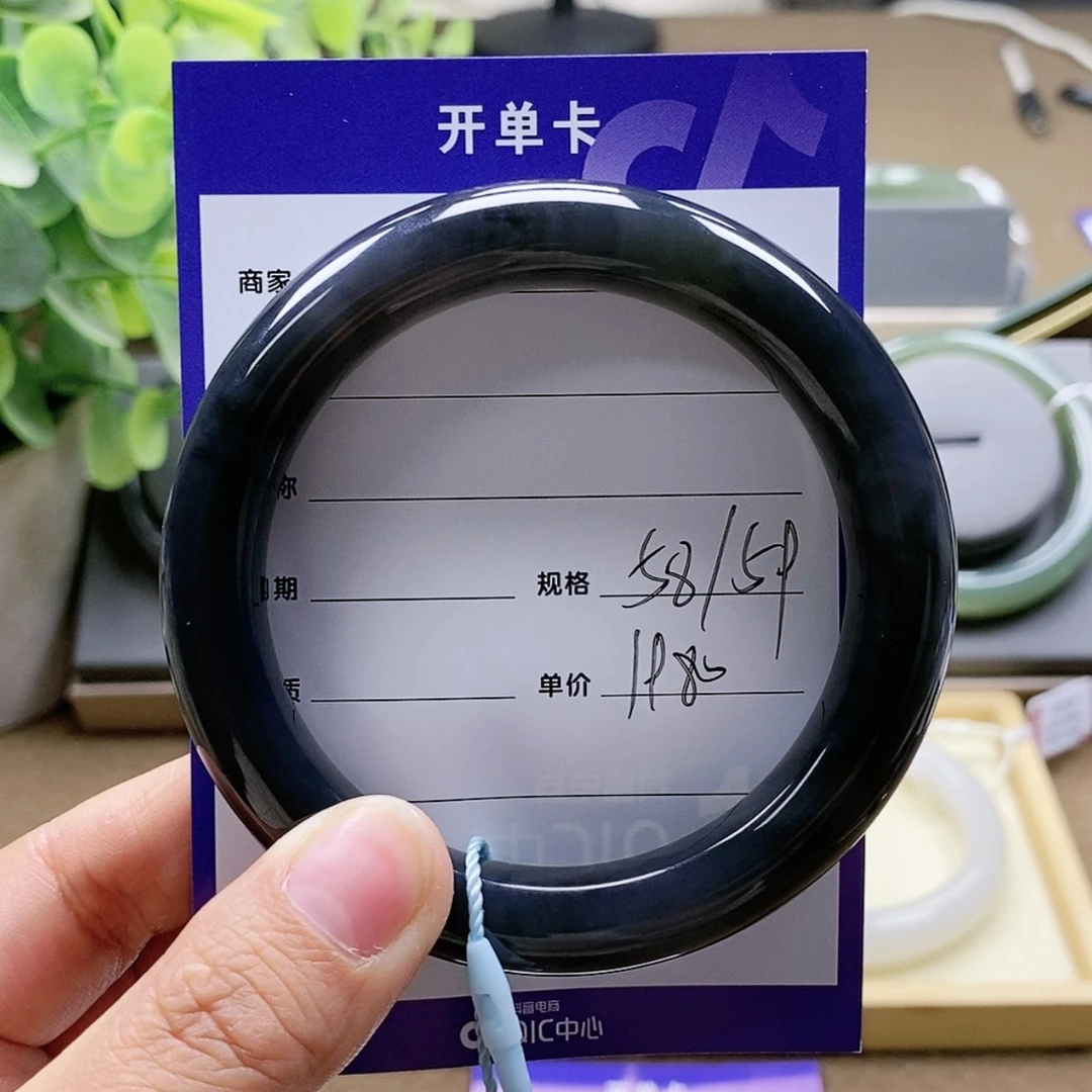 【闪购商品】和田玉手镯未镶嵌