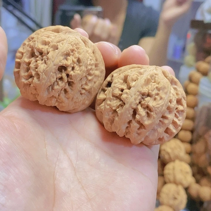 【闪购商品】文玩核桃把件43粗筋油