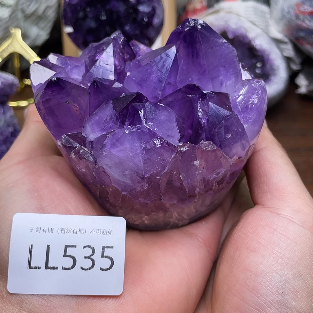 未镶嵌水晶大型摆件（非配饰）