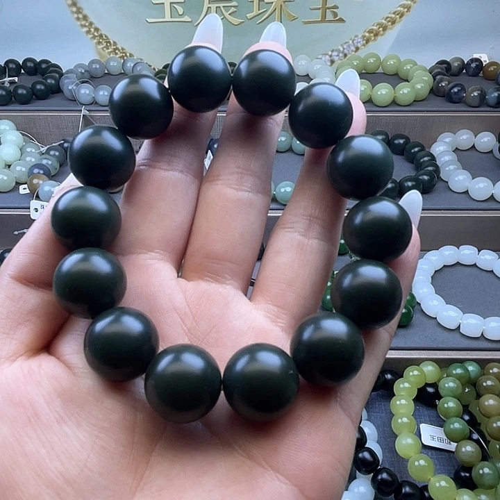 未镶嵌手链和田玉