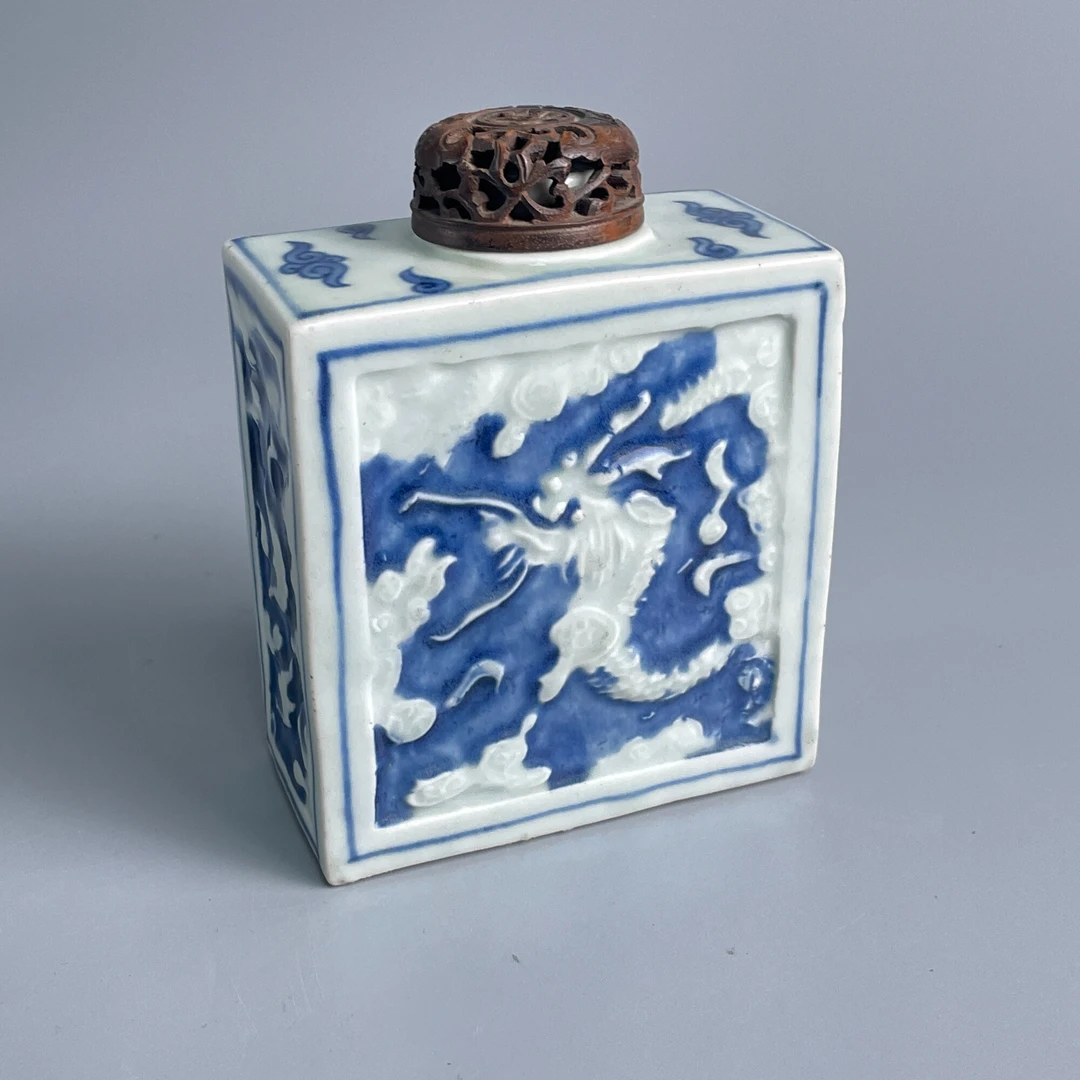 瓷器/古董清乾隆青花四方龙纹茶叶罐M25AM001826收藏/文物/绣花张