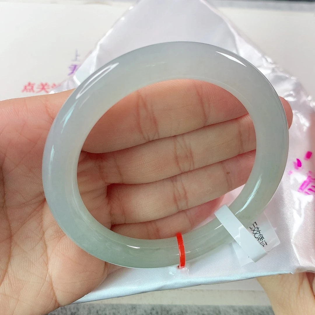 翡翠手镯（圆镯）未镶嵌①①⑦