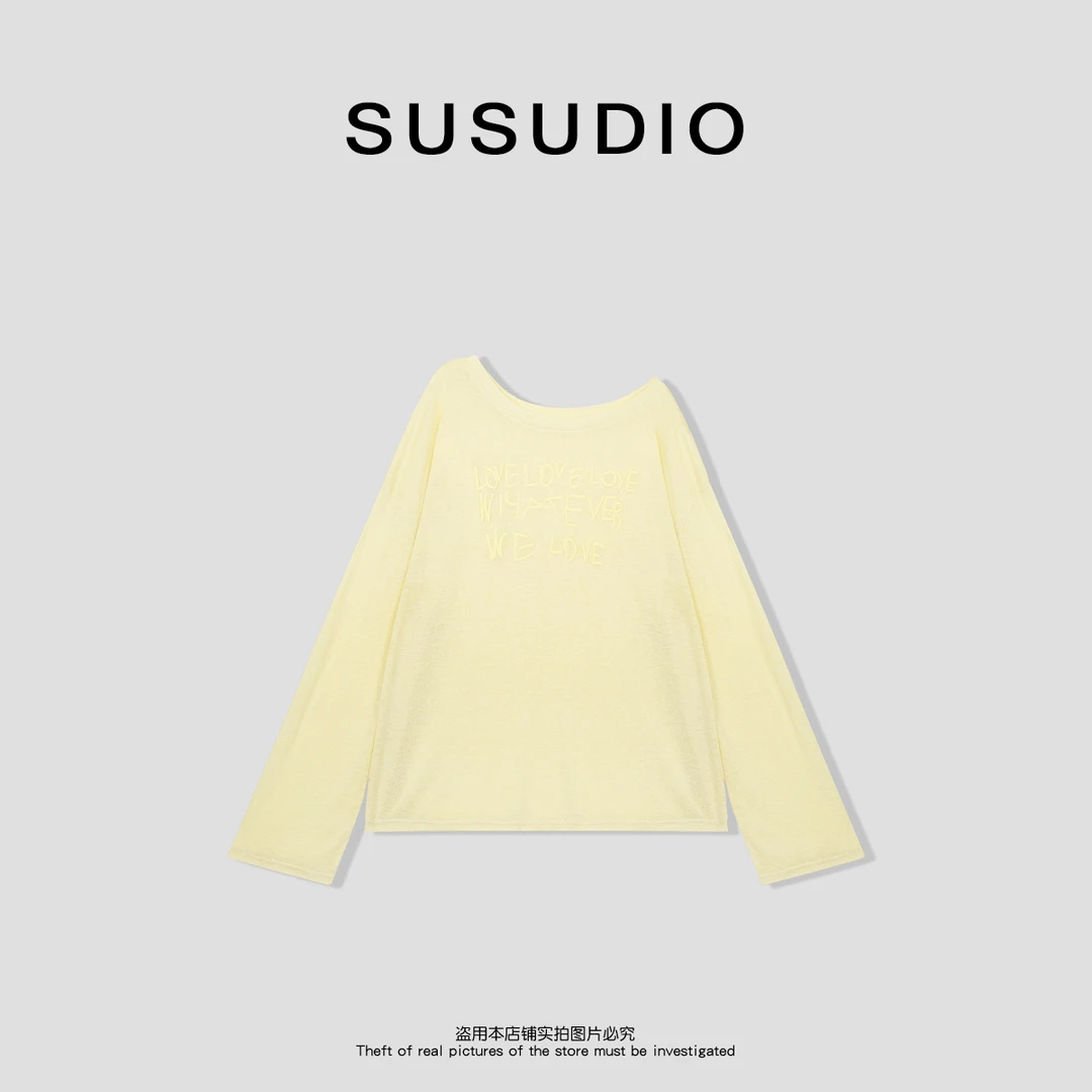 SUSUDIO 夏季时髦斜领字母发泡印花宽松慵懒防晒长袖T恤10321