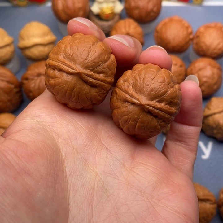 文玩核桃把件水晶方墩