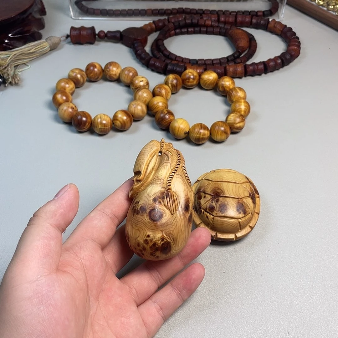 柏木（崖柏）太行崖柏瘤疤钱袋手把件