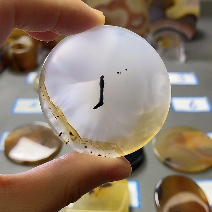 玛瑙/玉髓未镶嵌珠宝半成品147