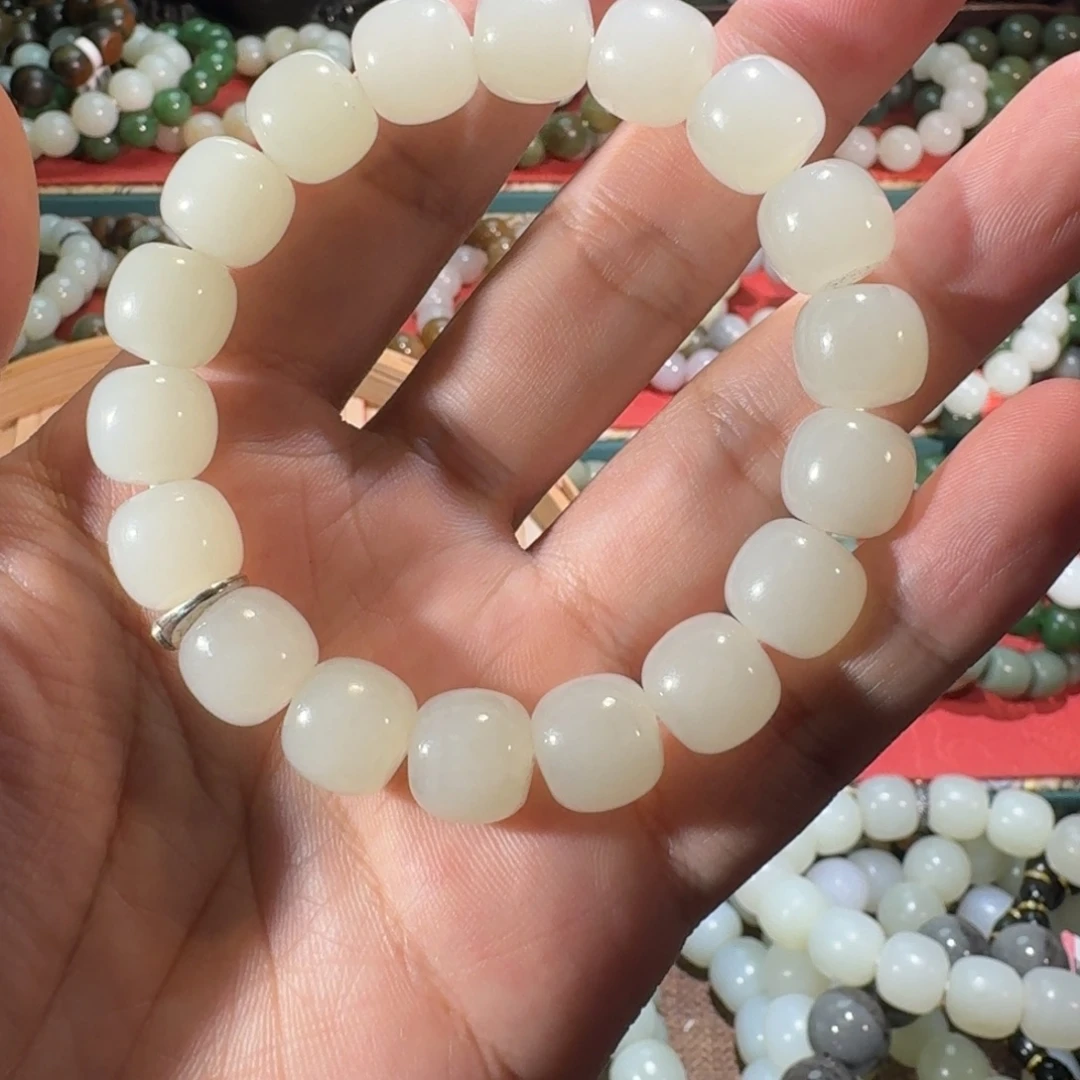 和田玉（糖玉）未镶嵌手链