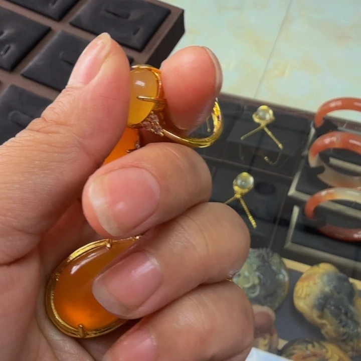 惠***纸石英岩玉未镶嵌吊坠吊坠吊坠吊坠
