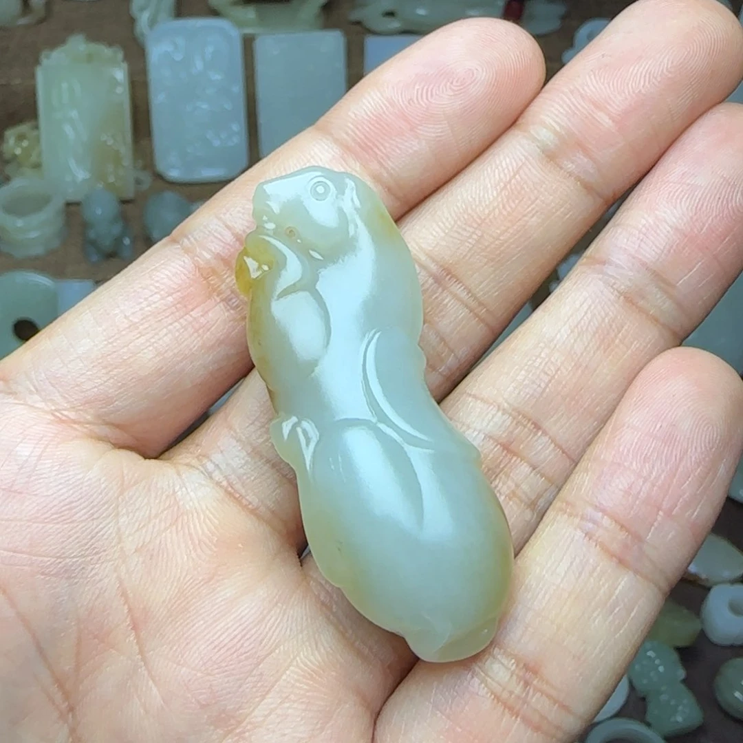 和田玉未镶嵌挂件随****.