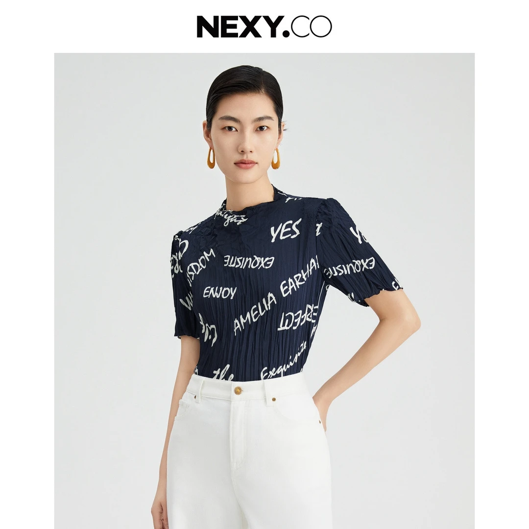 【晨粉专享价】奈蔻气质通勤修身压褶设计半高领短袖T恤女XD02105Q7