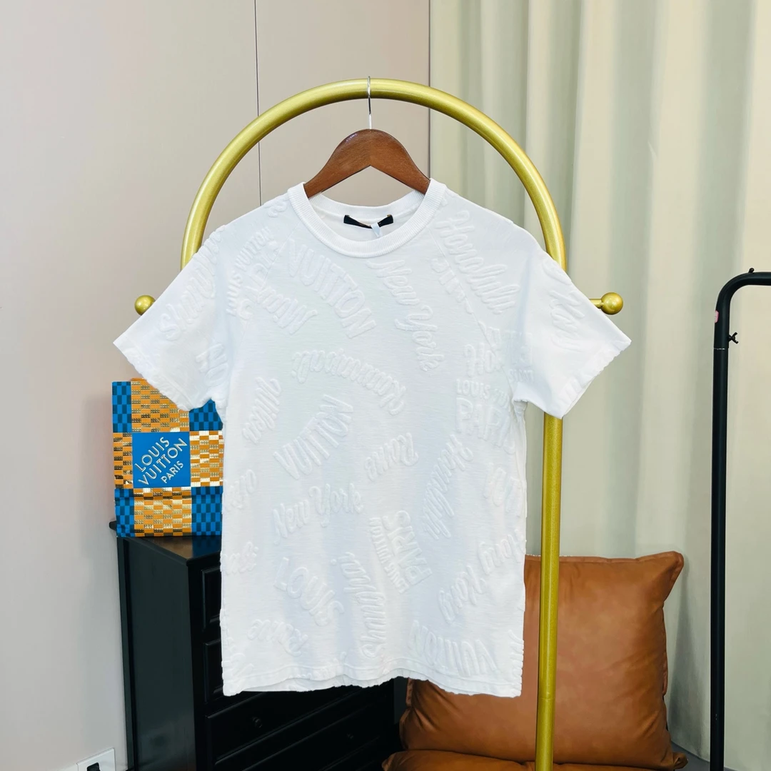 95新 LouisVuitton/路易威登 白色新款弹幕暗纹短袖 S码
