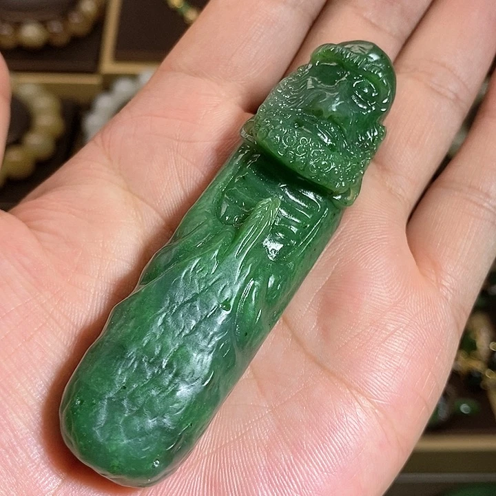 【闪购商品】吊坠(不含链)未镶嵌和田玉（糖玉）