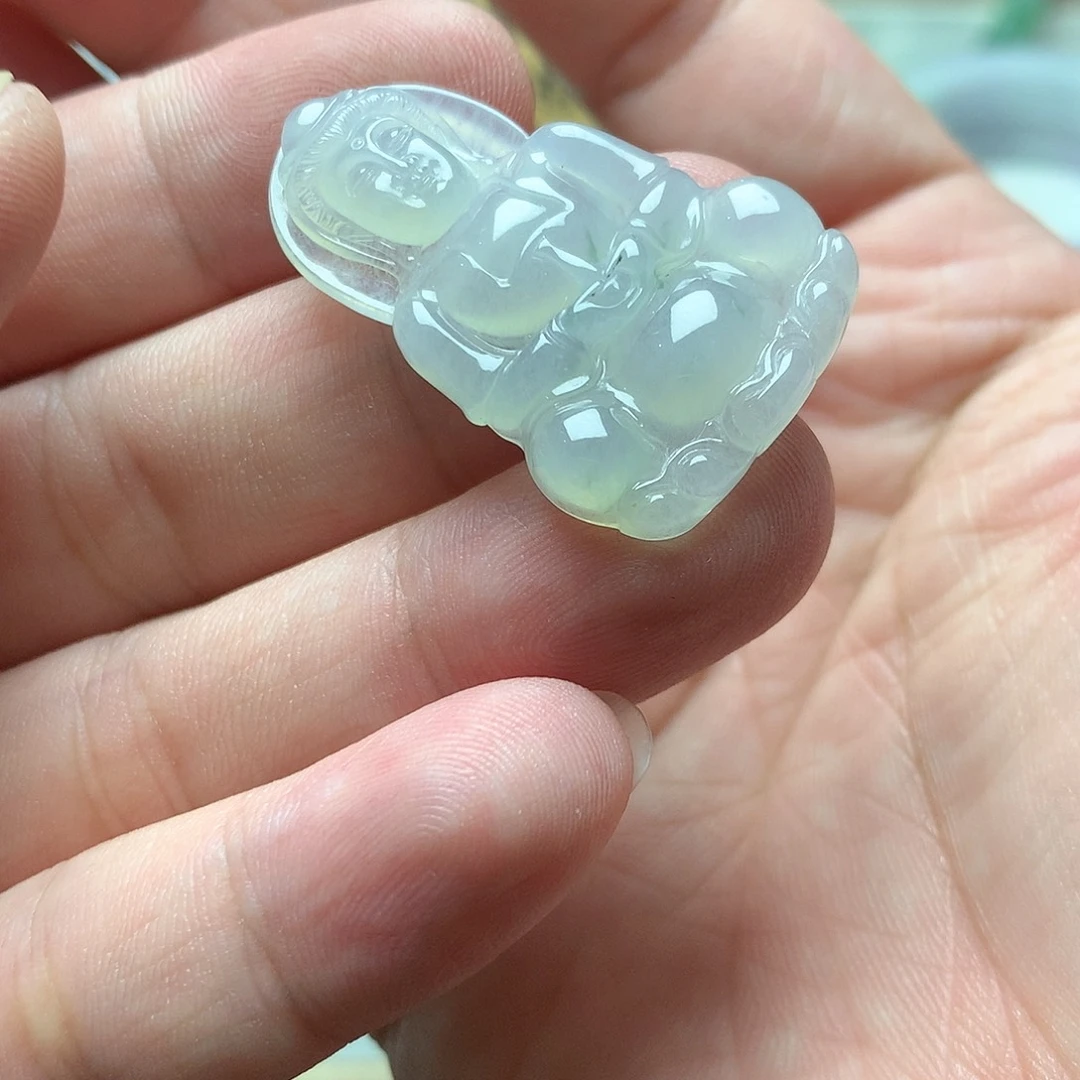 颈饰未镶嵌翡翠小观音