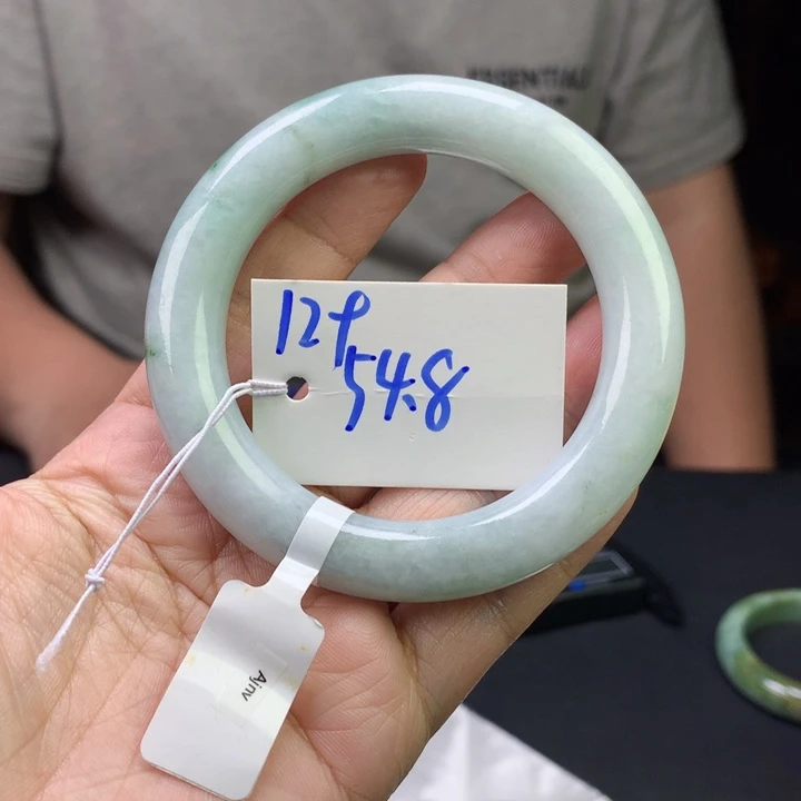 未镶嵌手镯翡翠129