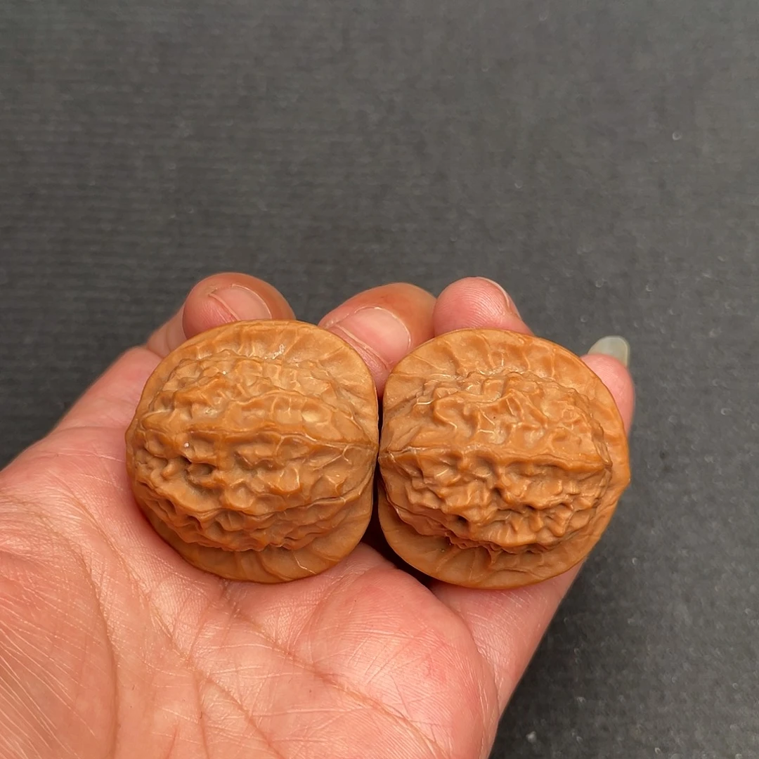 桃核把件36×37全品头茬瓷娃娃XM3481
