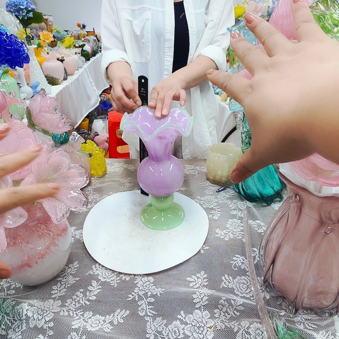 不完美琉璃花瓶花品摆件