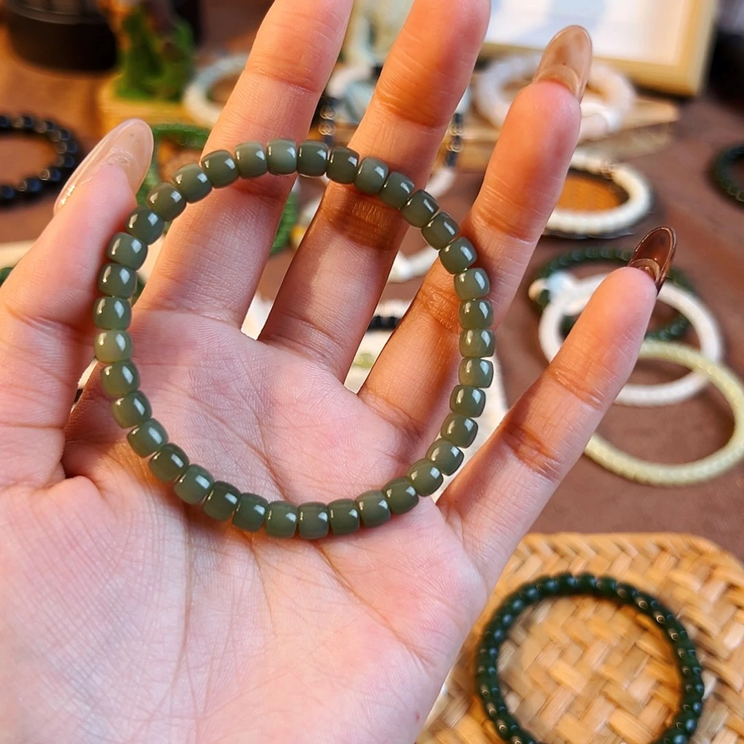 和田玉未镶嵌手串