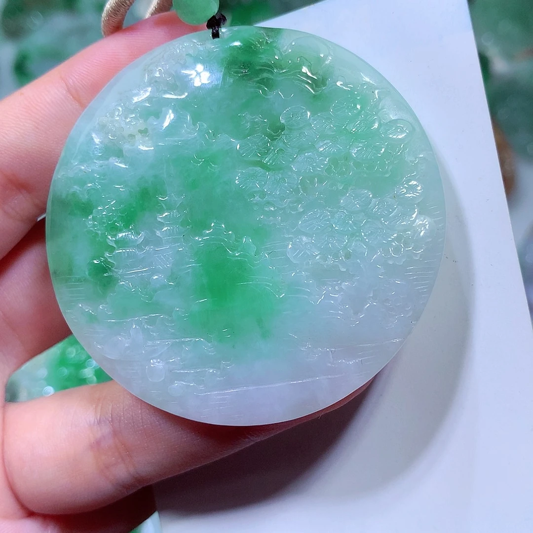 吊坠(不含链)未镶嵌翡翠