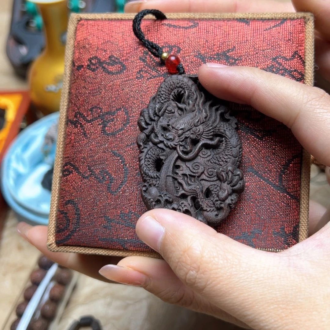 大叶紫檀（黑酸枝木类）