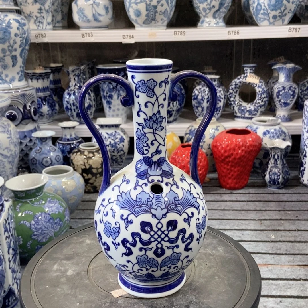 摆件花瓶手绘釉下彩