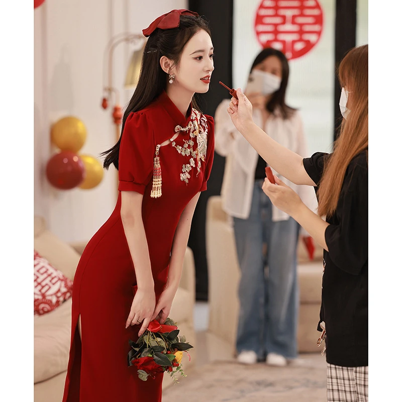 新娘小个子敬酒服2025春季新款酒红色订婚中式旗袍结婚礼服女