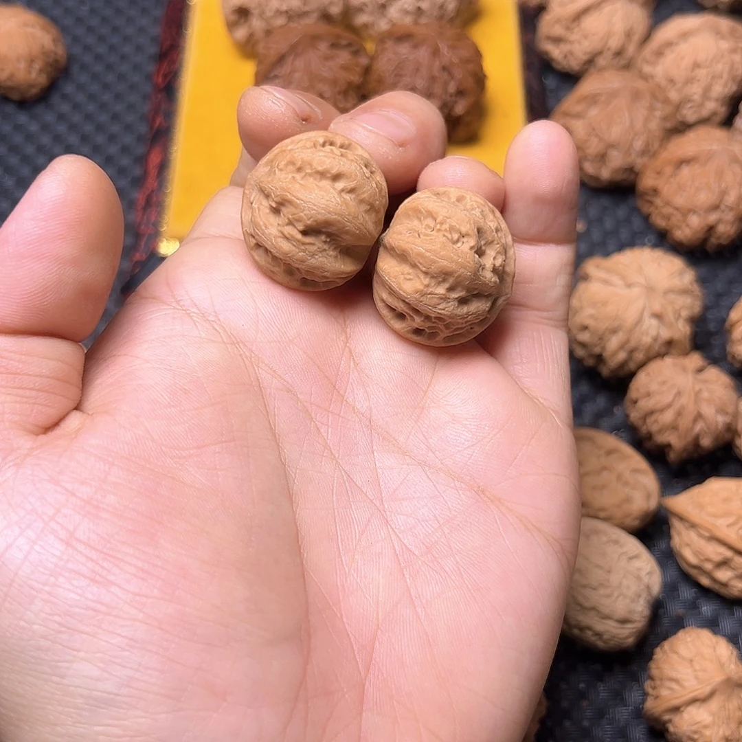 吊坠文玩核桃京八棱