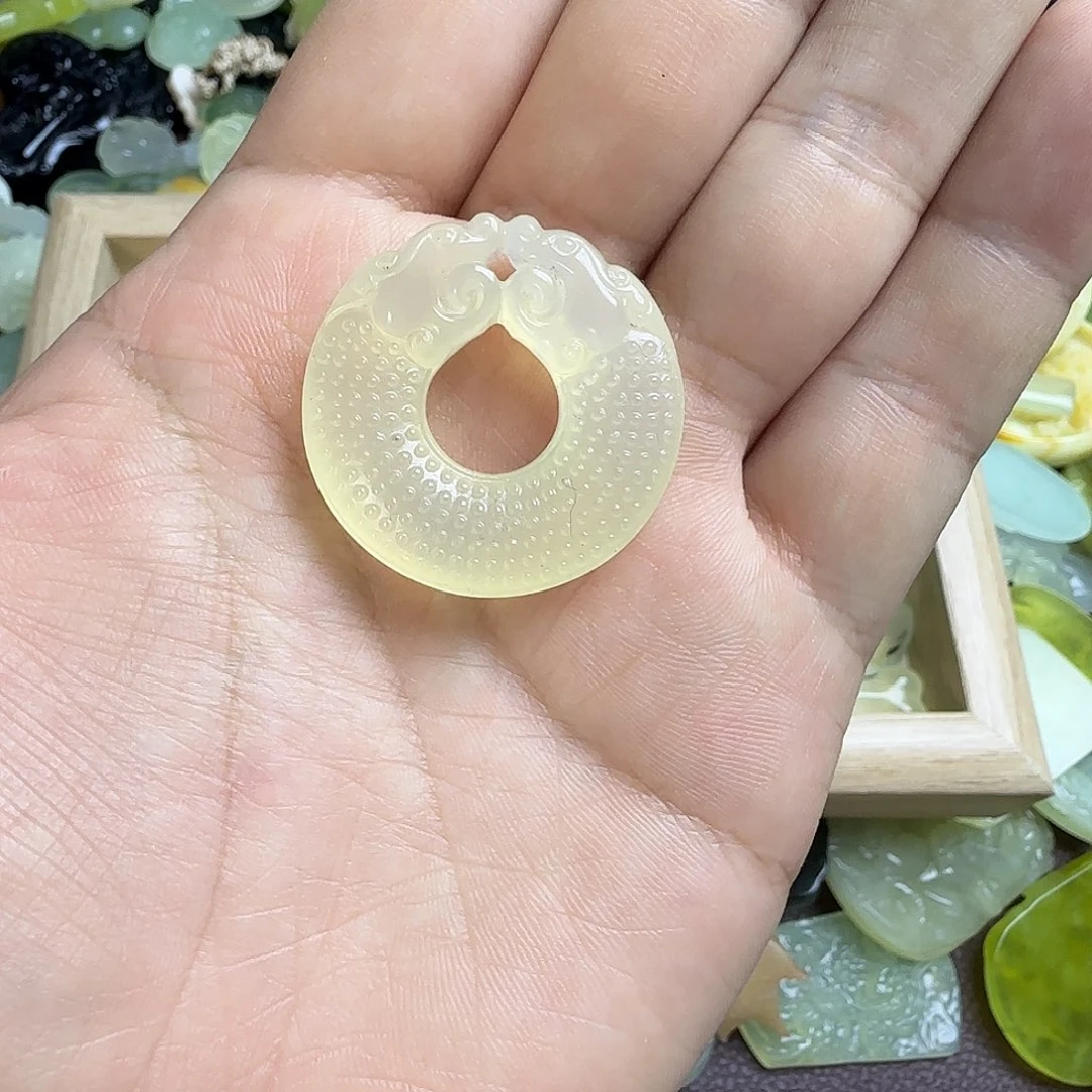 蛇纹石玉合金颈饰