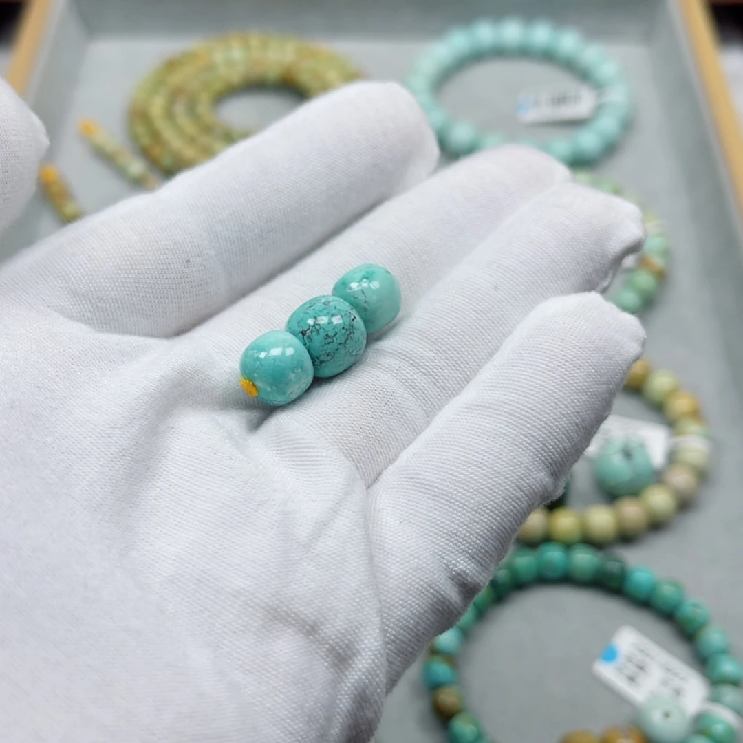 绿松石未镶嵌挂件